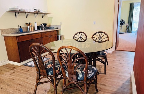 Hakalau Apartment | Spacious Oceanfront Retreat | Enjoy Outdoor Games & BBQ Fun