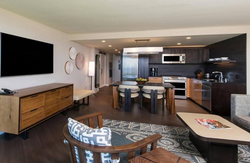 Waikoloa Resort | Spacious Penthouse Suite on Hawaii's Kohala Coast
