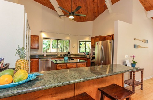 Bayview House | Spacious Poipu Vacation Home Sleeps 6 Walk to Beach w/pool table