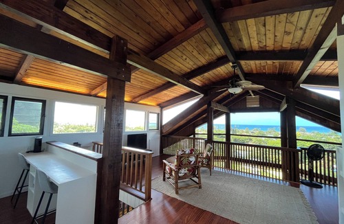 Pupukea House | Spectacular home with ocean views across the whole of the north shore.