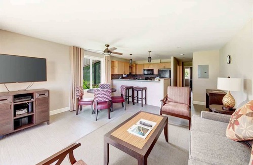 Kapaa Condo | Stunning Ocean View Condo Pono Kai Resort G106