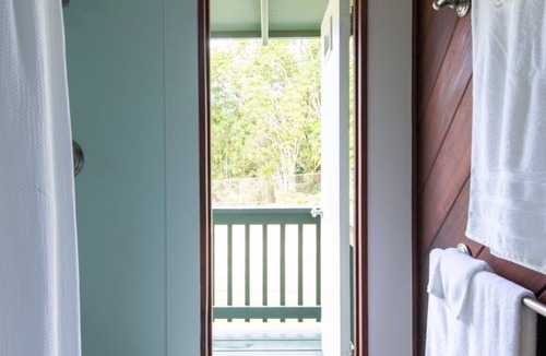 Pupukea Cabin | Stylish and spacious two bedroom home in paradise