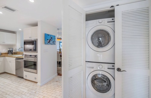 Kahuku Villa | SUMMER REDUCED! Villa 309 Penthouse Lvl Ocean View Turtle Bay