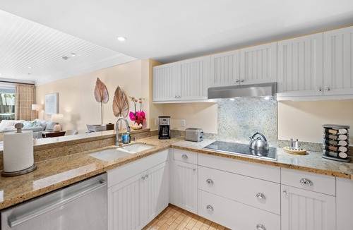 Kahuku Villa | SUMMER REDUCED! Villa 313 Penthouse Lvl Ocean View Turtle Bay