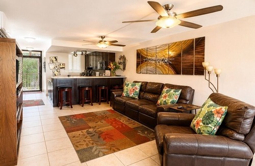 Maalaea Condo | Summer Specials-Luxury Ocean Front Condo Free Wi-Fi. Legal Rental