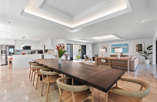 Eastern Honolulu House | The Lagoon House 3BR by Gather: Lagoonfront Villa w/Pool, Private Suites & View