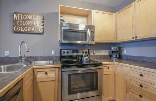 River Run Condo | Top Floor Condo, Walk to Summer Festivals & Dining