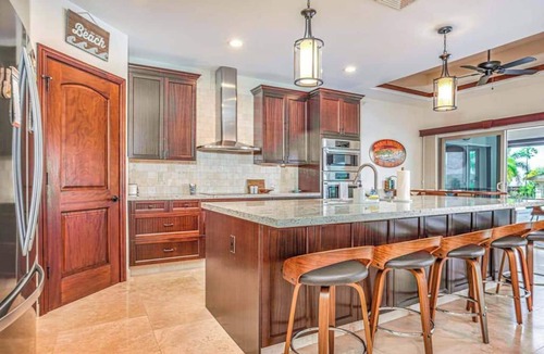 Alii Heights Mauka House | Tropical Beach-Close Kona Retreat with Pool & Lanai