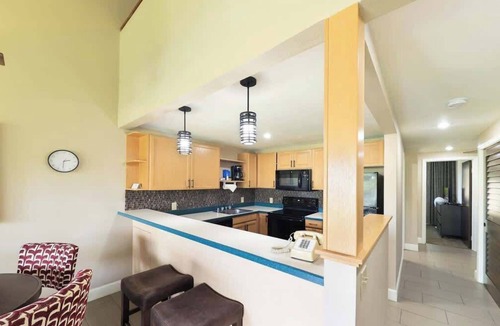 Kapaa Condo | Tropical Garden 1BR Loft Pono Kai Resort H307