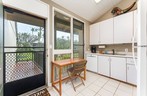 Kahuku House | 🐢 Turtle Bay Loft | ⛳ Golf Views + 🌊 Walk to Beach