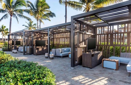 Kihei Villa | Two-Bedroom Suite with Resort View, Full Kitchen, Sofabed & Balcony
