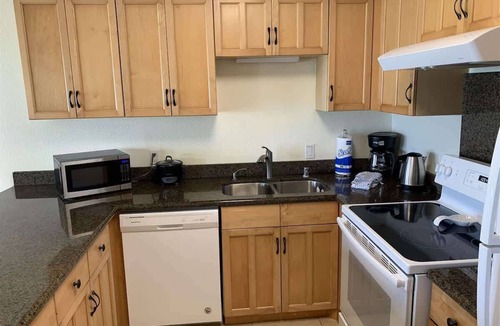 Kapaa Condo | Unbeatable Ocean Front Condo Pono Kai Resort C302