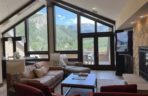 Avon Condo | Unique Lux Suite, Riverfrt Resort & Spa, Ski in out,Hot tub,Ski Valet,Rm Service