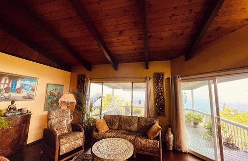Opihihale House | Unique opportunity to live Kona, Hawaii from Nov.1-Nov.30,2025.