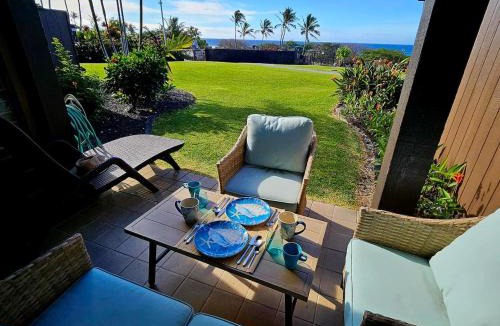 Punaluu House | Unit 13 Ocean Views Studio