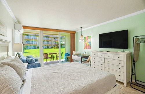 Wailua Apartment | Updated Islander Studio | Ground Floor Convenience
