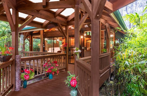 Volcano Cabin | Volcano Village Lodge