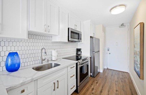 Waikiki Apartment | Waikiki Upgraded High Floor Studio
