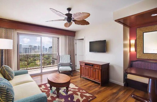 Waikiki Resort | Waikiki | Waikiki Lagoon Escape | Pool & Beach | 1BR