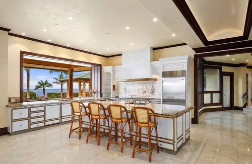 Lahaina House | Wailau Place Estate – Iconic Private Retreat Serene 4-bedroom perfect getaway