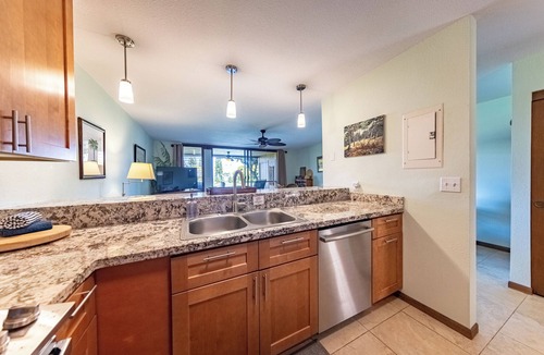 Waikoloa Village Condo | Wake Up to Island Breezes in Waikoloa Village