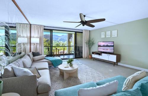 Princeville Apartment | Walk to Beach | Pool, Spa, AC | Resort Stay for 7!