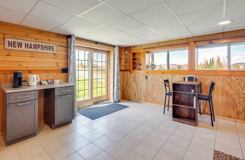 Bethlehem Apartment | White Mountains Escape! Shared Patio + Yard