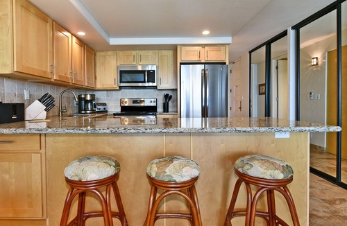 Honokowai Condo | You CAN have it ALL! Killer ocean front views, Great value, & new everything