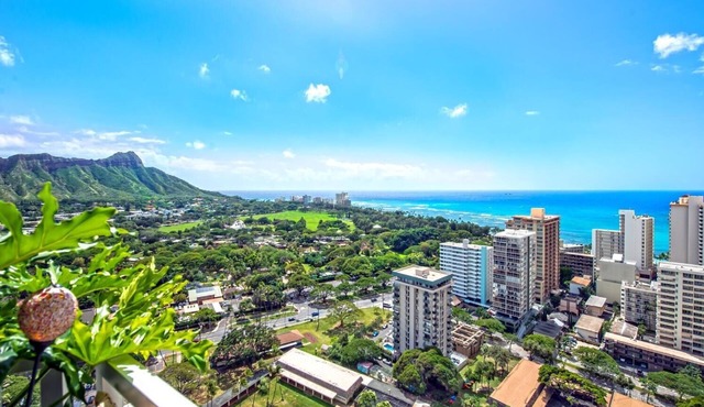 1-Bed/1-Bath, Furnished, In-unit W/D, High floor, Breathtaking Views Waikiki in Honolulu