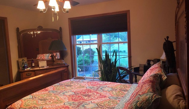 1st floor 2-guest rooms with shared full bath in Milford
