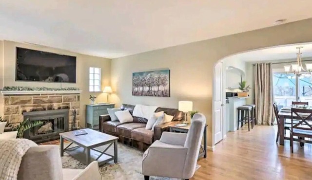 3 Bed ranch with Hot Tub in Cincinnati