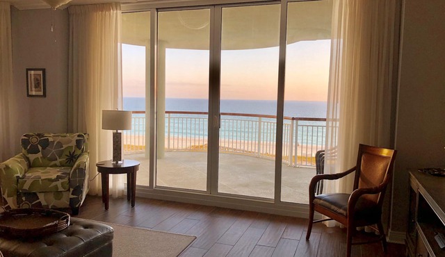 3 Bedroom/3 Bath with Panoramic Beachfront View! in Navarre Beach