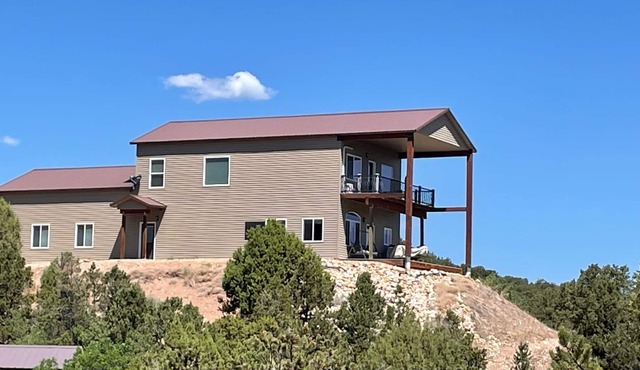 4 Bed Tabiona Mountain Cabin Home in Tabiona