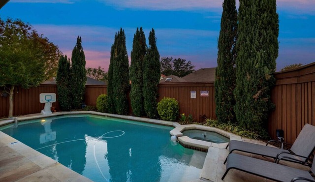 4 Bedroom3 Bath,Pool table, Pool, Crib in Plano
