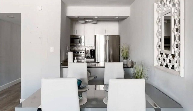 7625 Camelback A334 · Resort Retreat for Up to 7 HeatedPool*Gym*Spa*Wifi in Scottsdale
