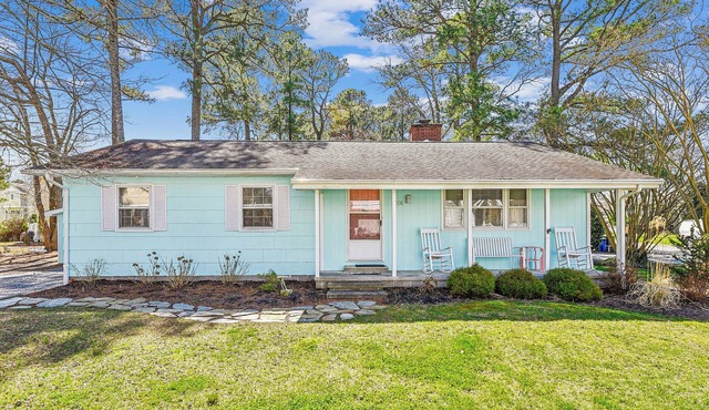 Activities included up to $300 FREE PER WEEK! NEW LISTING 2024! Walk to the Beach! Family friendly comfy & cozy Bethany Beach vacation home with all the cottage charm imaginable! in Bethany Beach