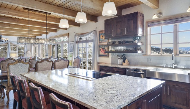 Amazing Views - Private Hot Tub - 30 Day Min Stay - Dogs Considered in Steamboat Springs
