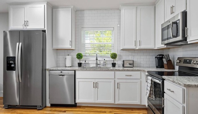 Avenue Quads - Unit 3/Family-Friendly/City Retreat in Birmingham
