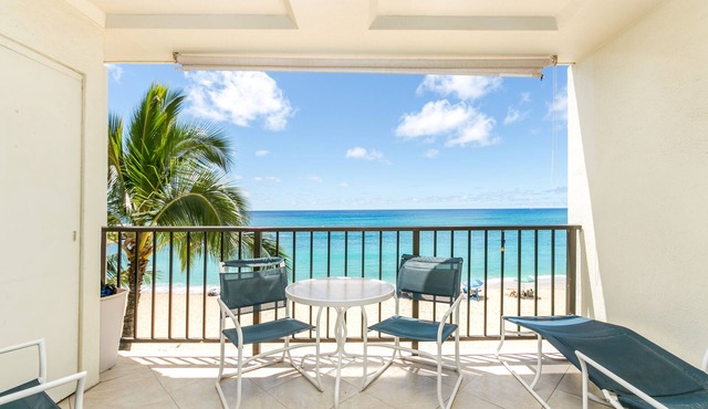 BEACHFRONT CONDO-LEGAL-GREAT VIEWS!-FREE PKG/WIFI-POOL, HOT TUB,TENNIS/PICKLE 2