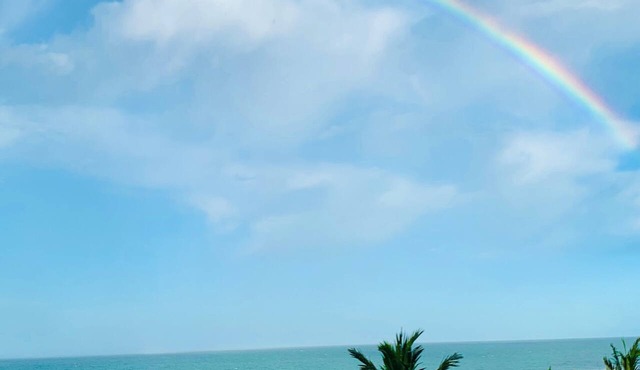 Beautiful Ocean-front Condo with Stunning Views in Fort Pierce