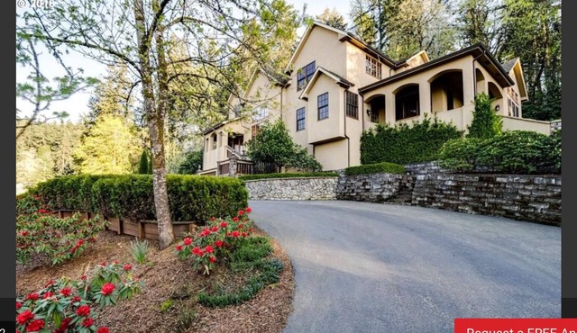 Beautiful university area home in Eugene