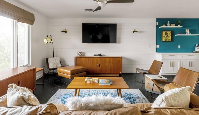 Bello Grove | Old Town w/Pool, Putting Green, Pinball & Games in Scottsdale
