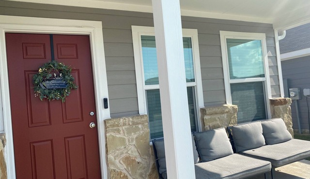 Brand New Relaxing Home with Office and Massage Chair in Quiet Neighborhood in Princeton