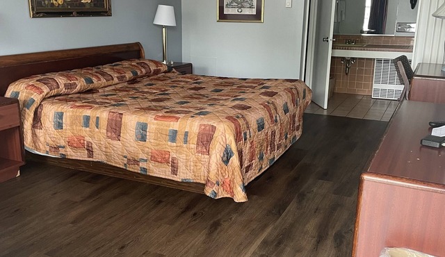 Budget Host Three Crowns Motor Lodge in Gettysburg