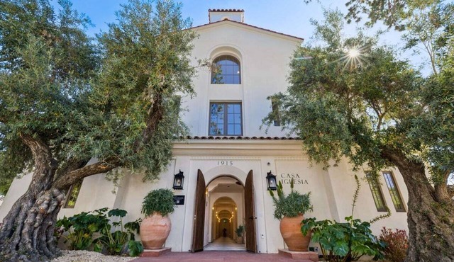 Casa Iglesia Studio 306 in Santa Barbara