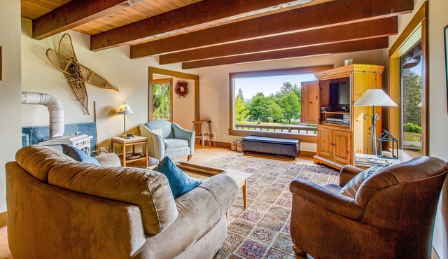 Charming home on 2.58 acres near Langley with ocean view, deck & wood stove in Langley