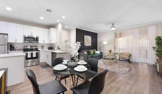 Chic 2-Bedroom Pet-friendly, Near Sunrise Peak in Scottsdale
