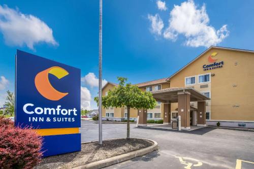 Comfort Inn & Suites Fairborn near Wright Patterson AFB in Fairborn