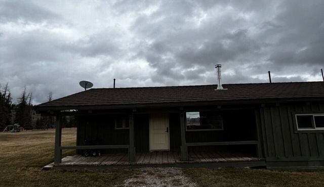 Comfortable Family Home on a Working Wyoming Ranch in Bondurant