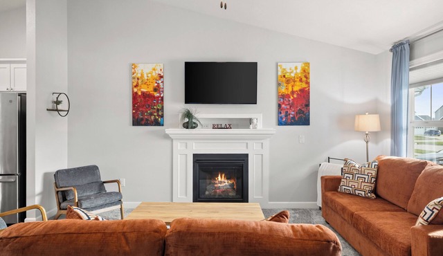COPPER RIDGE - 4BR Ranch with Air Hockey, Mini Pool Table, Foosball & Arcade! in Waukee